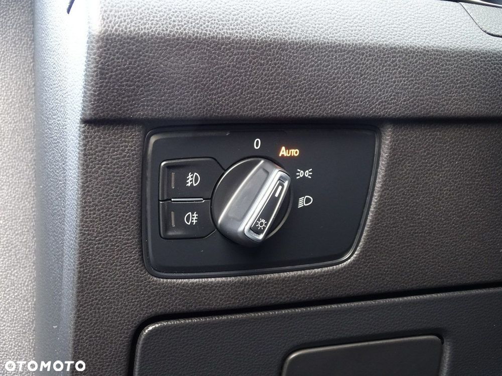 Volkswagen Passat - 27