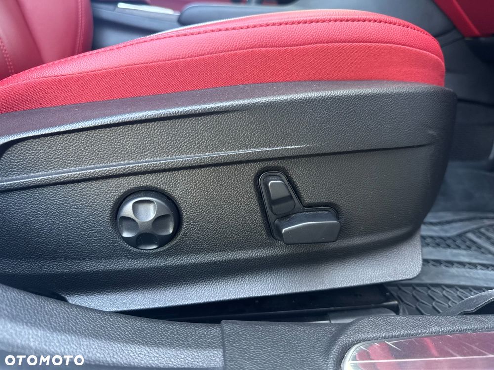 Alfa Romeo Giulia 2.0 Turbo TI Q4 - 17