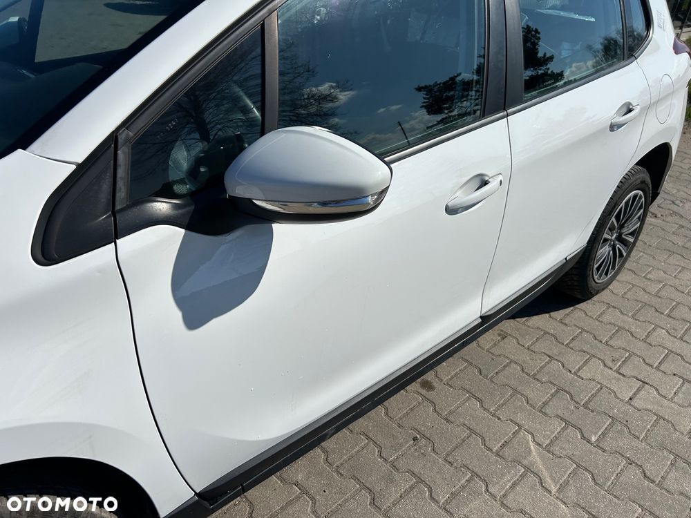 Peugeot 2008 - 13