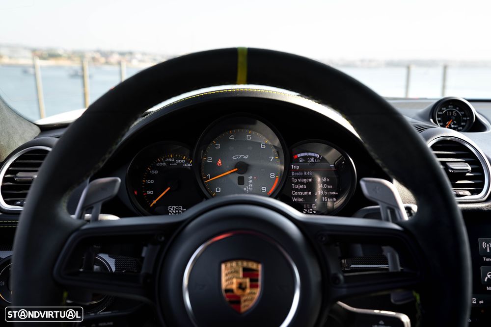 Porsche 718 Cayman GT4 PDK - 41