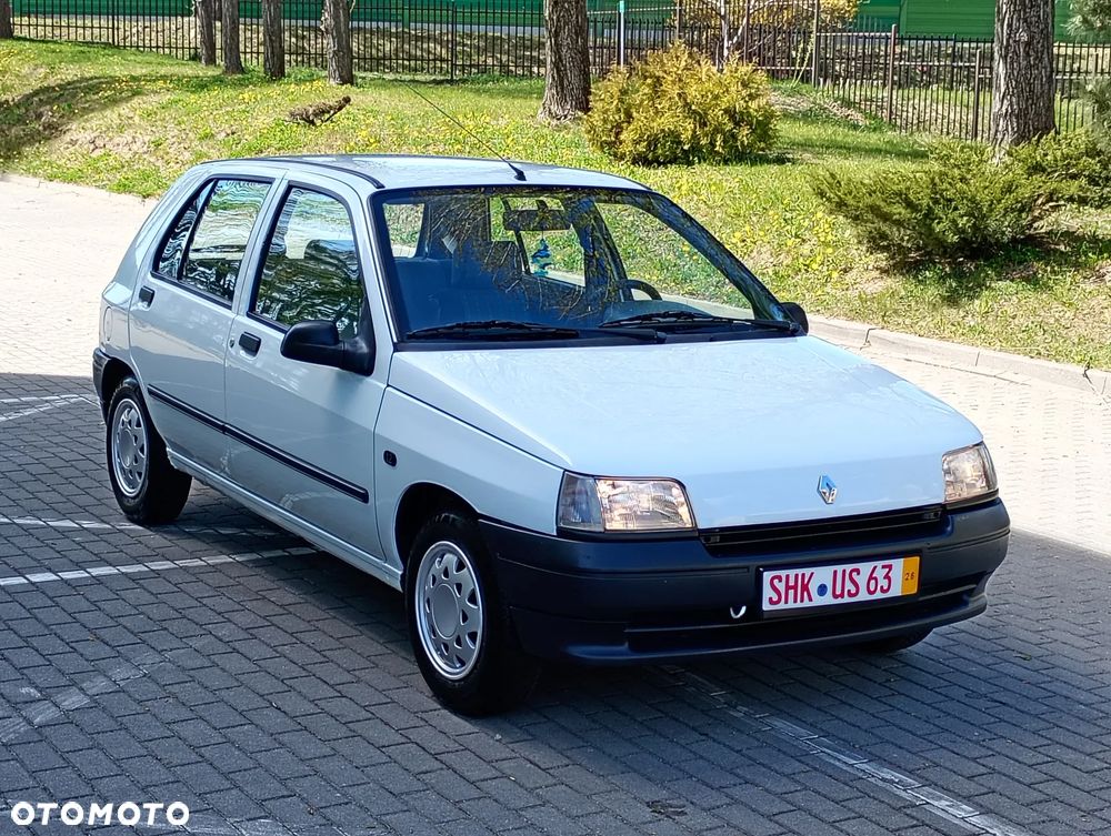 Renault Clio - 2