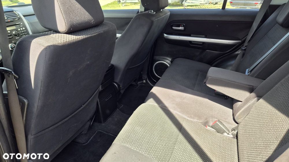 Suzuki Grand Vitara 2.0 De Luxe - 14