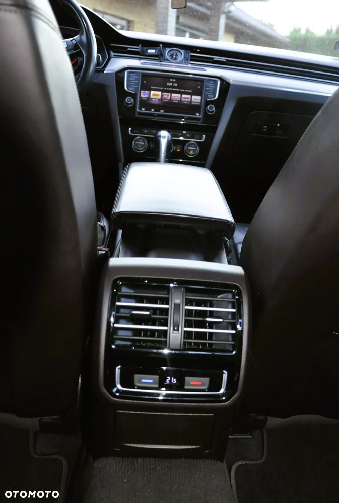 Volkswagen Passat 2.0 TDI BMT Highline DSG - 19