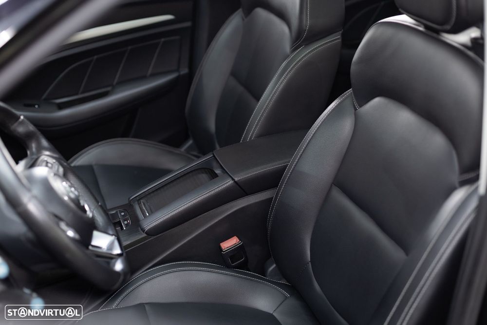 MG ZS EV 44.5 kWh Luxury - 37