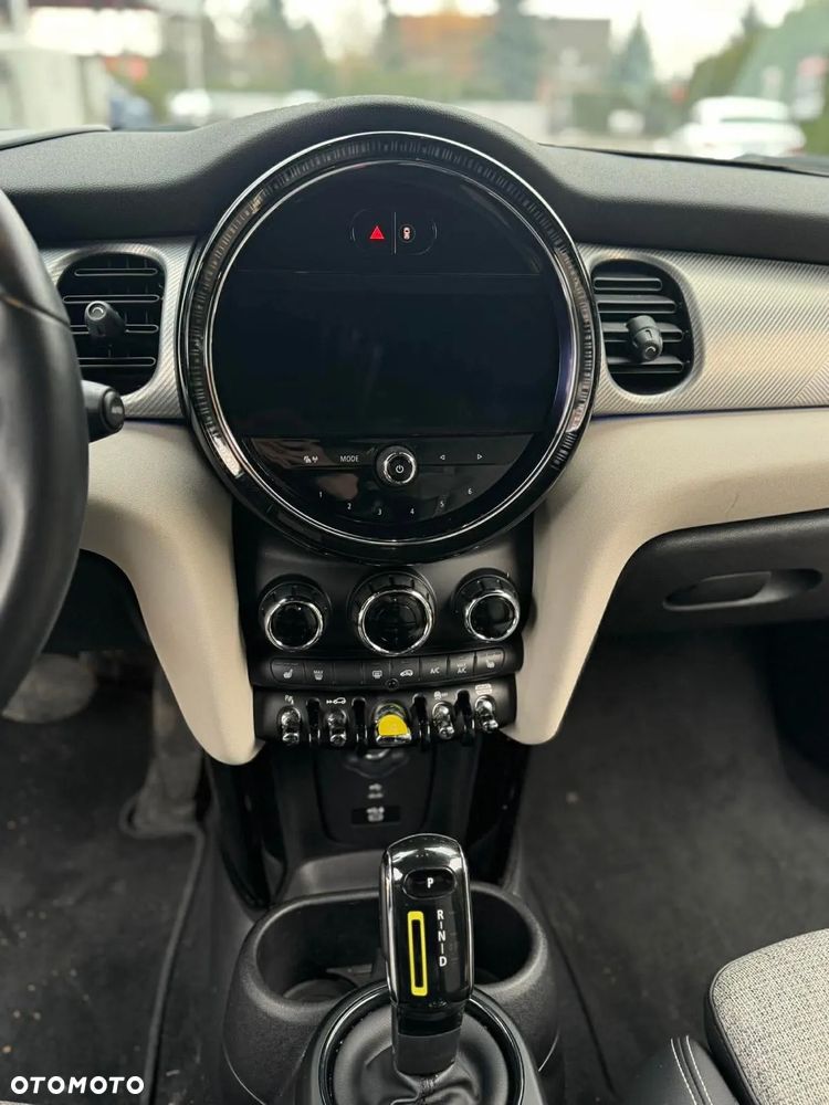 MINI Cooper S Sidewalk Trim - 11