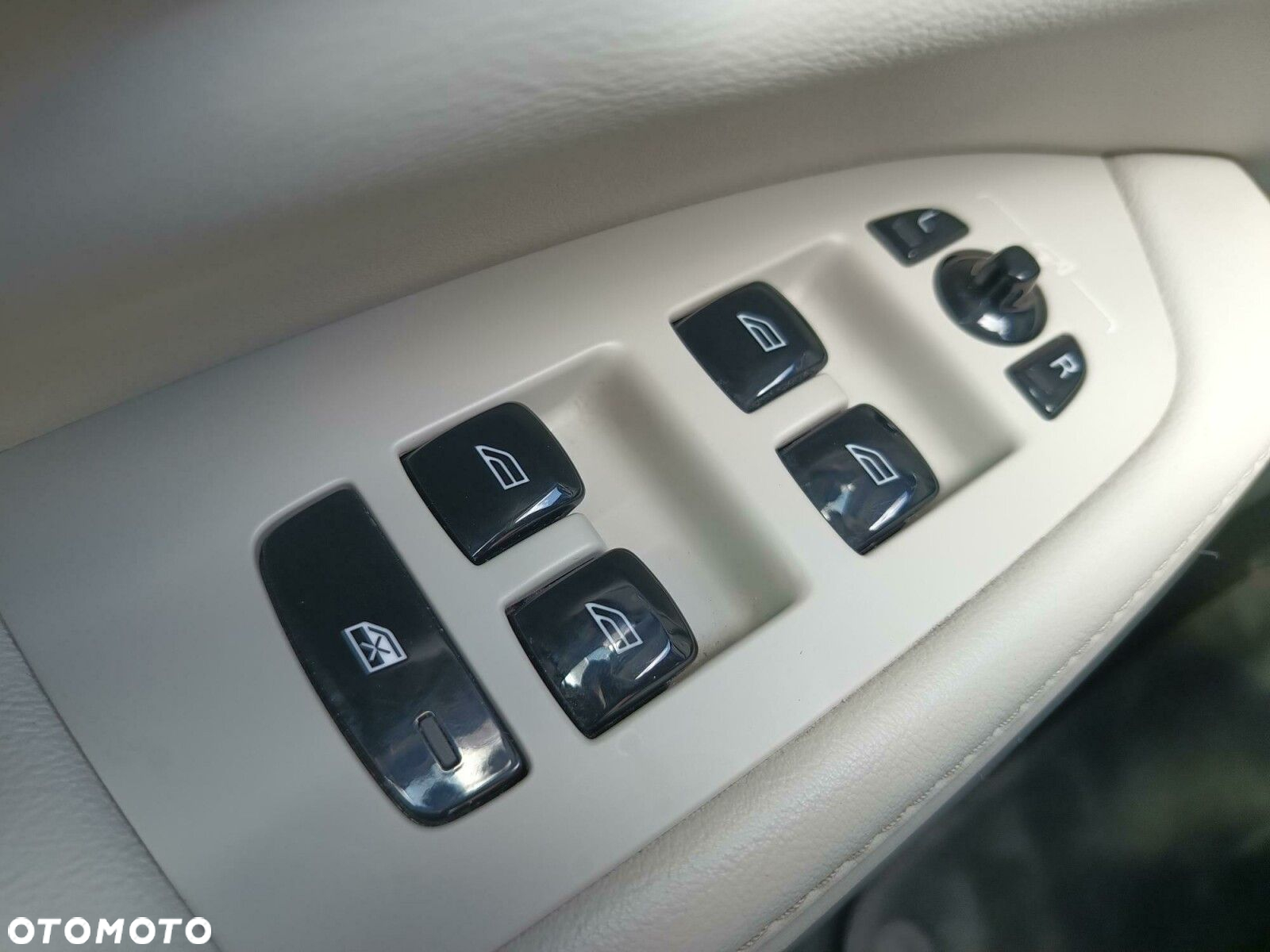 Volvo S90 - 28
