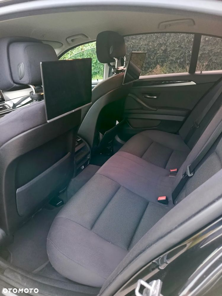 BMW Seria 5 ver-520d-touring - 16