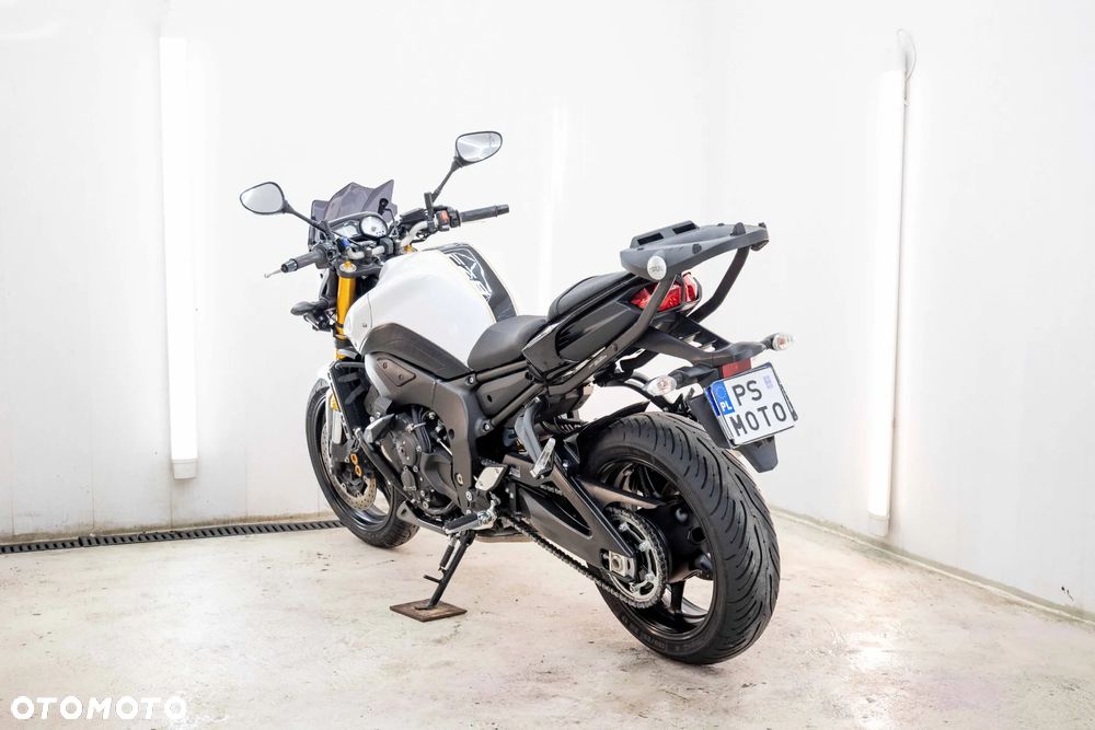 Yamaha FZ8 - 8