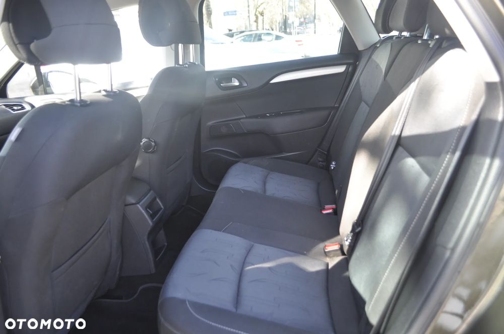 Citroën C4 VTi 120 Attraction - 11
