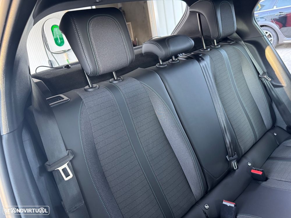 Peugeot 2008 1.2 PureTech Allure Pack - 31