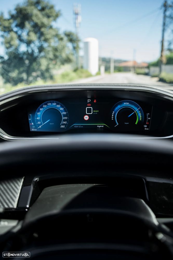 Peugeot 508 SW 1.6 Hybrid Allure Pack e-EAT8 — fotografia 25