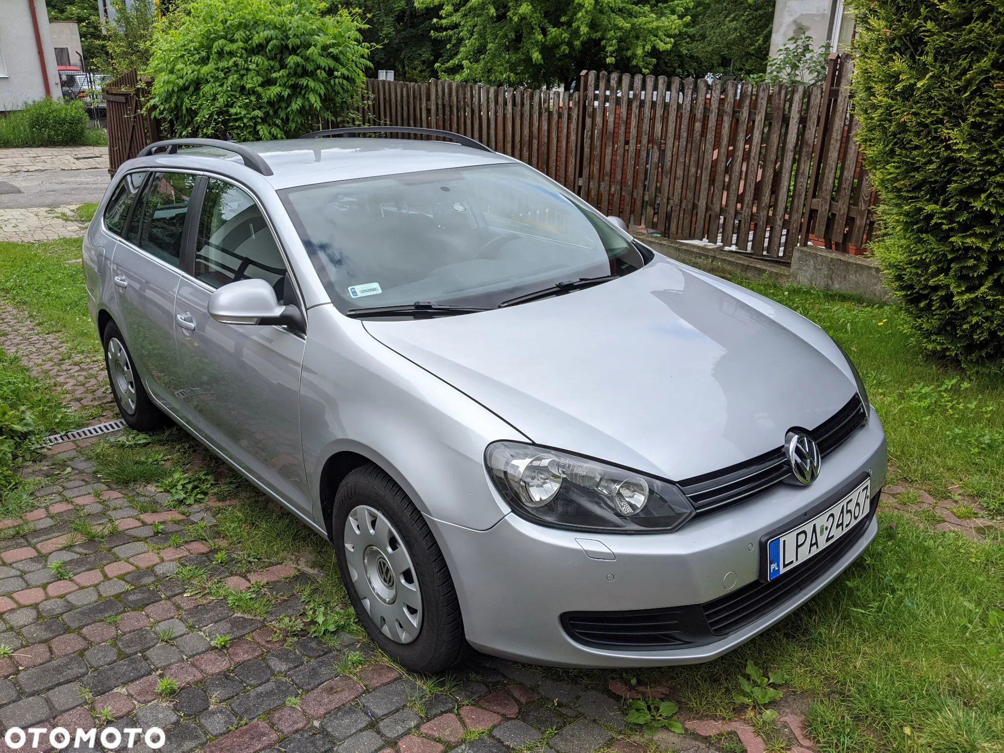 Volkswagen Golf - 1
