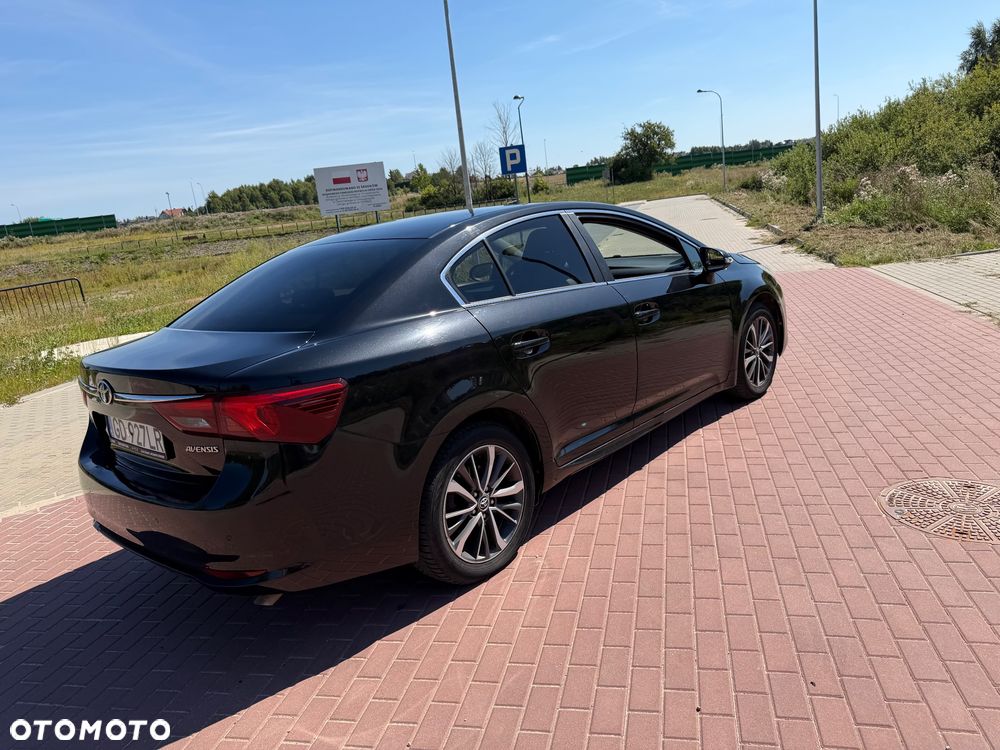 Toyota Avensis 2.0 D-4D Premium - 8