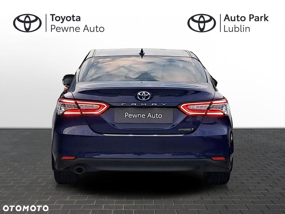 Toyota Camry 2.5 Hybrid Executive CVT - 4