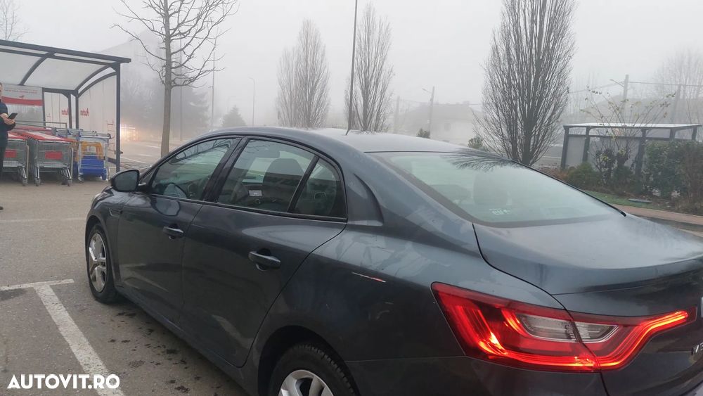 Renault Megane Estate 1.6 SCe Life - 3