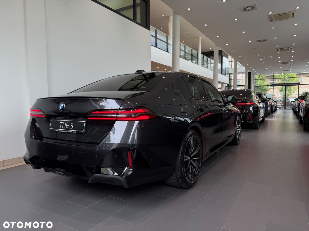 BMW Seria 5 520d xDrive mHEV - 2