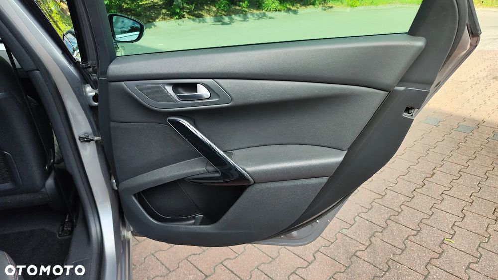 Peugeot 508 BlueHDi 180 EAT6 Stop&Start GT - 27
