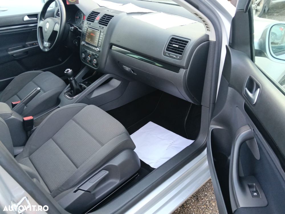 Volkswagen Golf 1.9 TDI GT Sport - 24