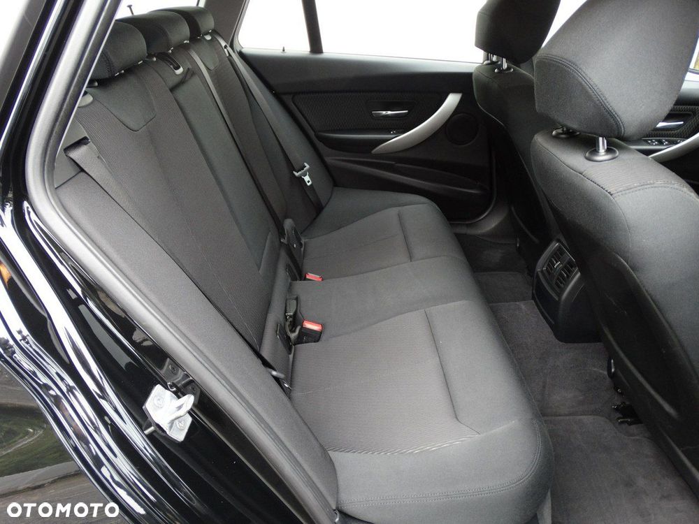 BMW Seria 3 - 13