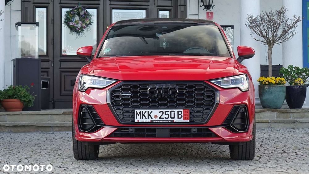 Audi Q3 Sportback - 9