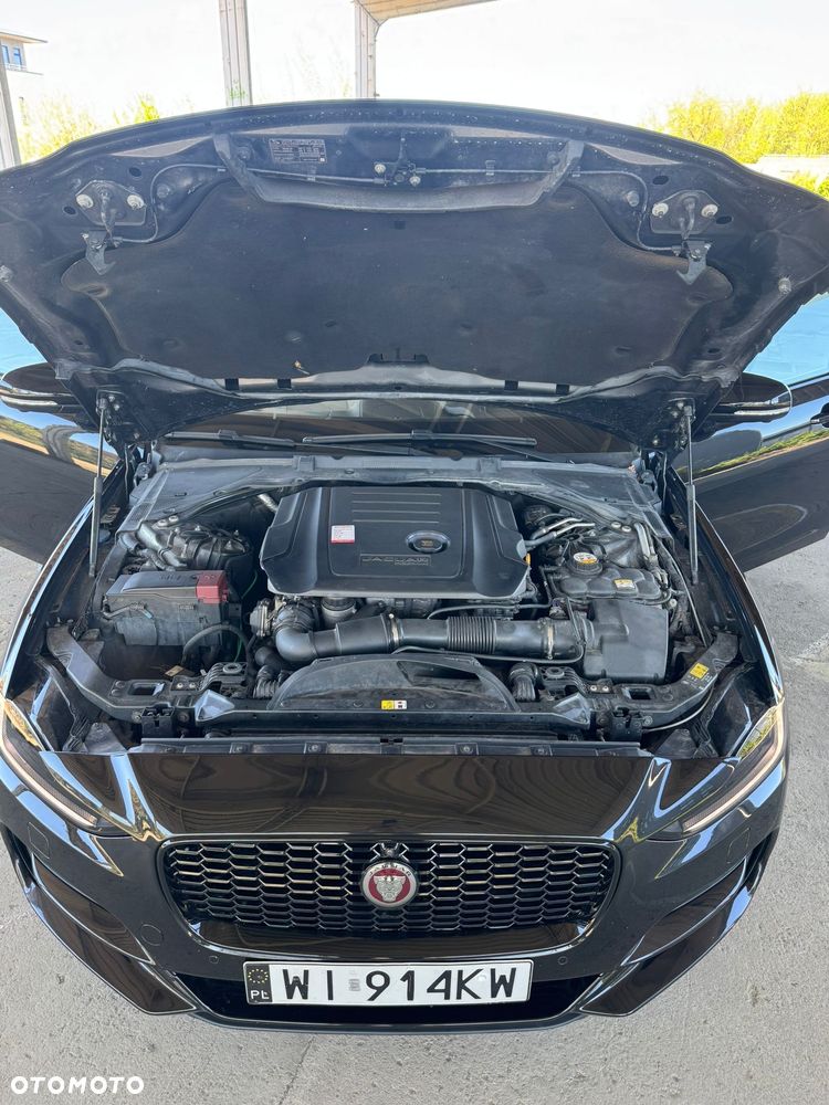 Jaguar XE 2.0 D180 HSE - 15