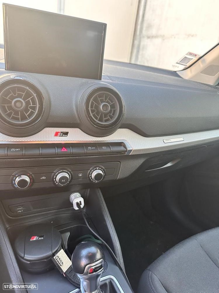 Audi Q2 2017 photo 5