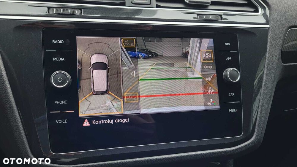 Volkswagen Tiguan - 38