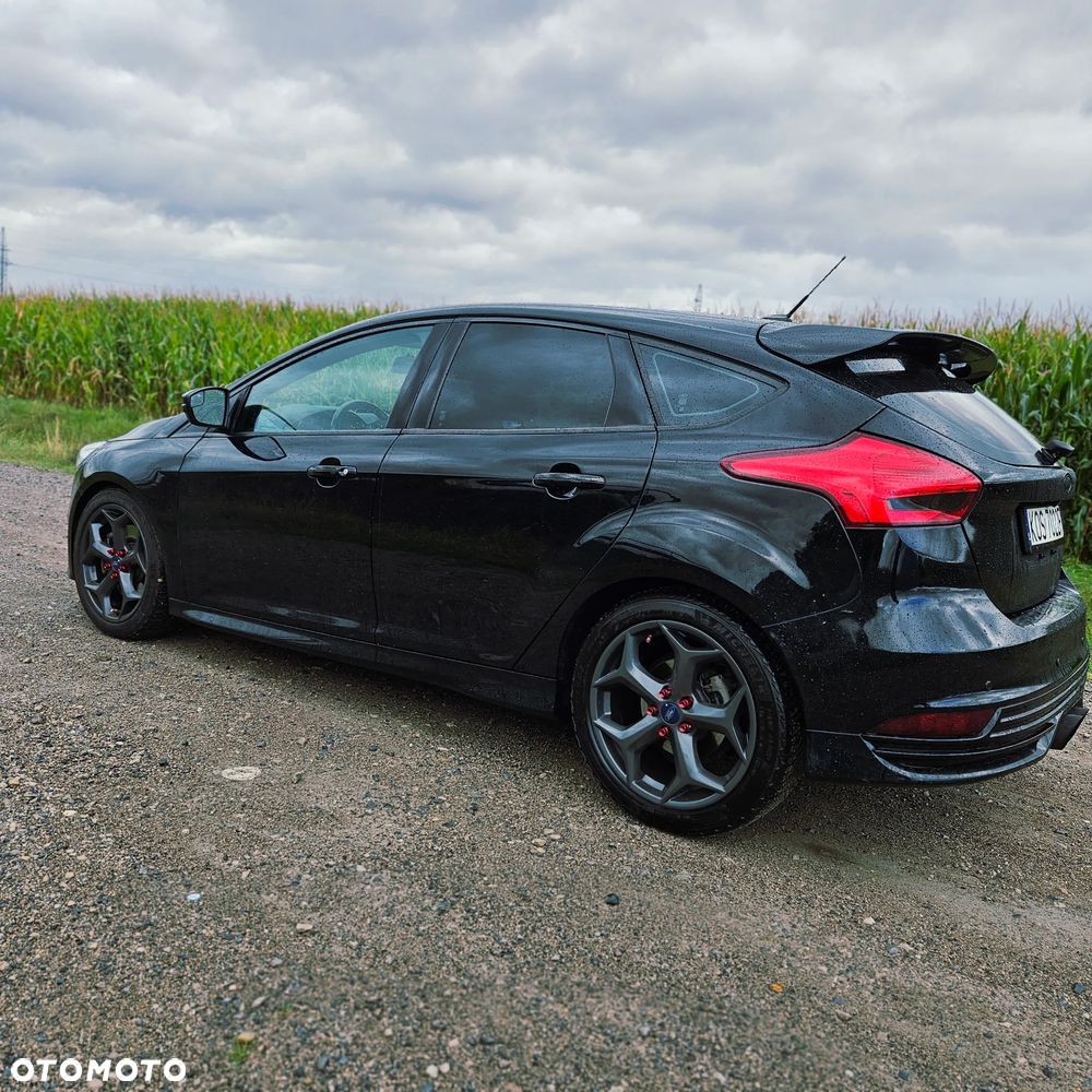 Ford Focus 2.0 EcoBoost ST - 4