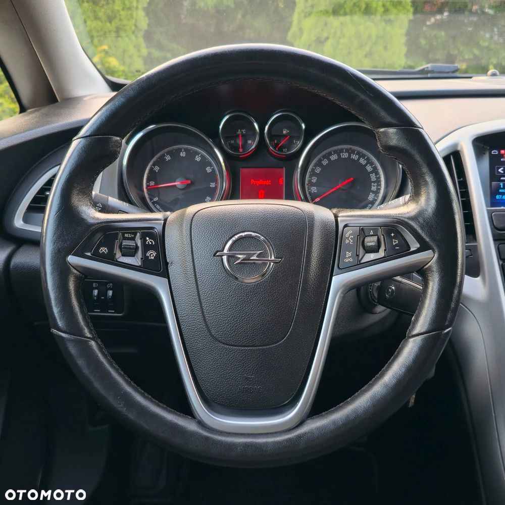 Opel Astra 1.4 Turbo - 39