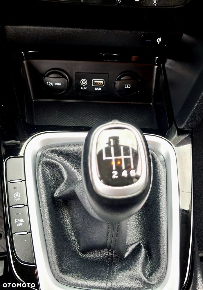 Kia Ceed 1.4 T-GDI OPF Platinum Edition - 28