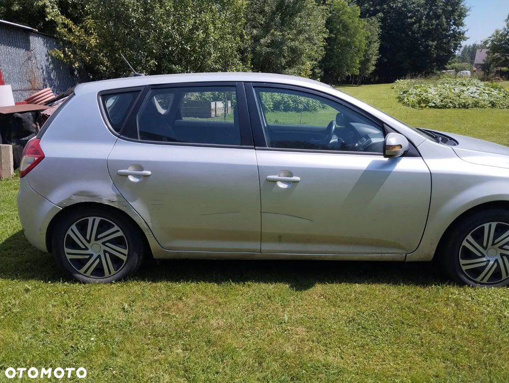 Kia Ceed 1.6 Crdi M Euro2012 - 11