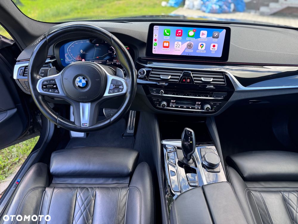 BMW Seria 5 540d xDrive Touring M Sport Edition - 24