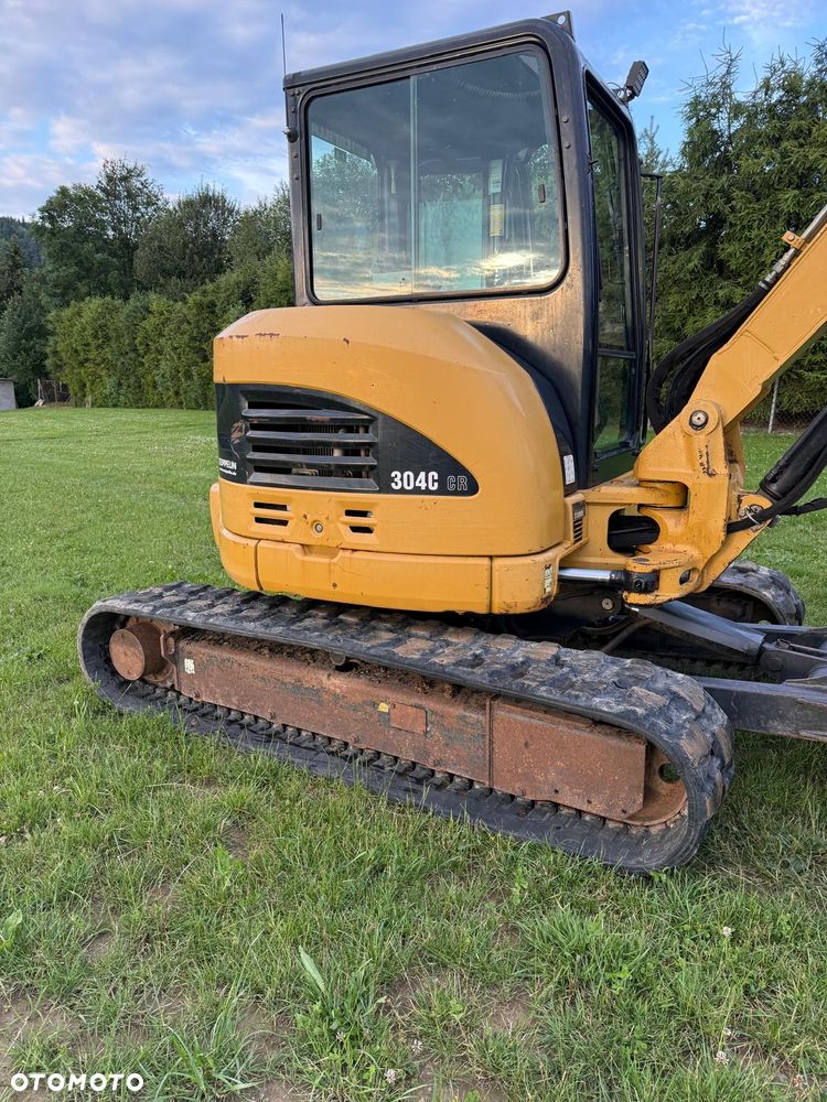 Caterpillar - 7