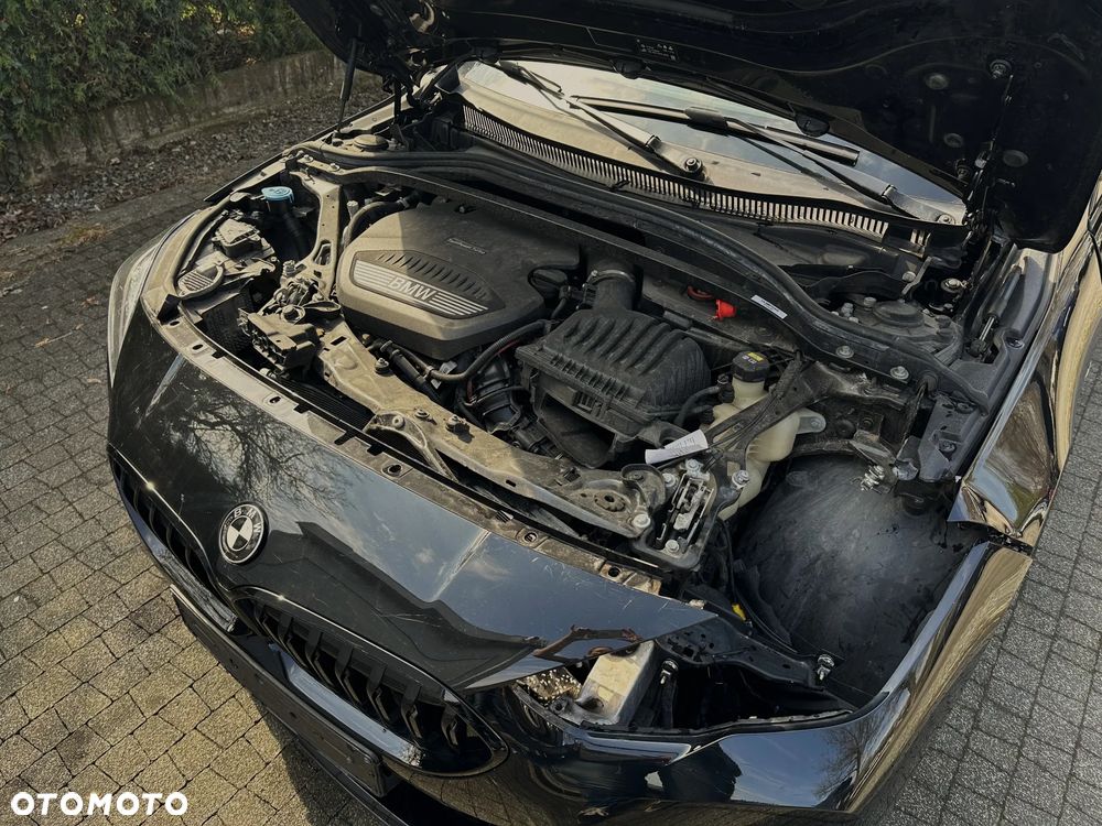 BMW Seria 2 220d - 8
