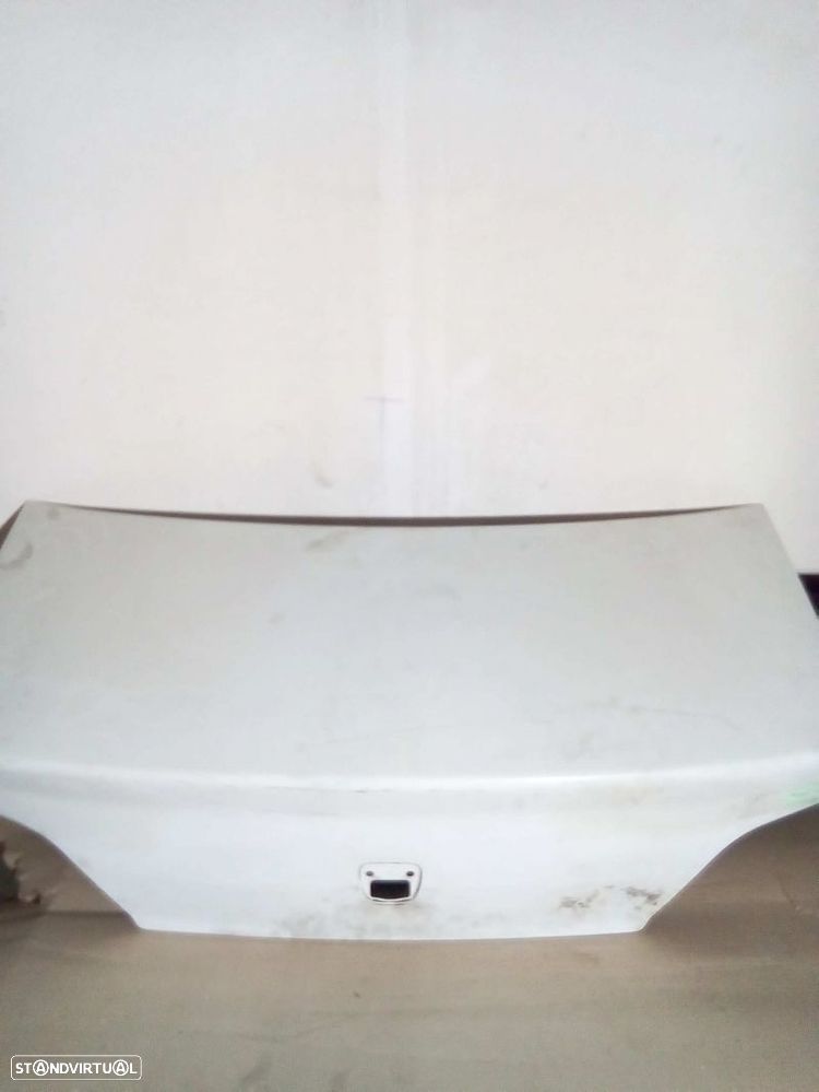 Tampa Da Mala Peugeot 406 (8B) - 1