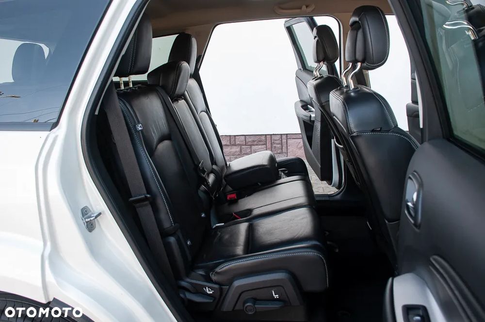 Fiat Freemont 2.0 Multijet 16V DPF Automatik Allrad Black Code - 25