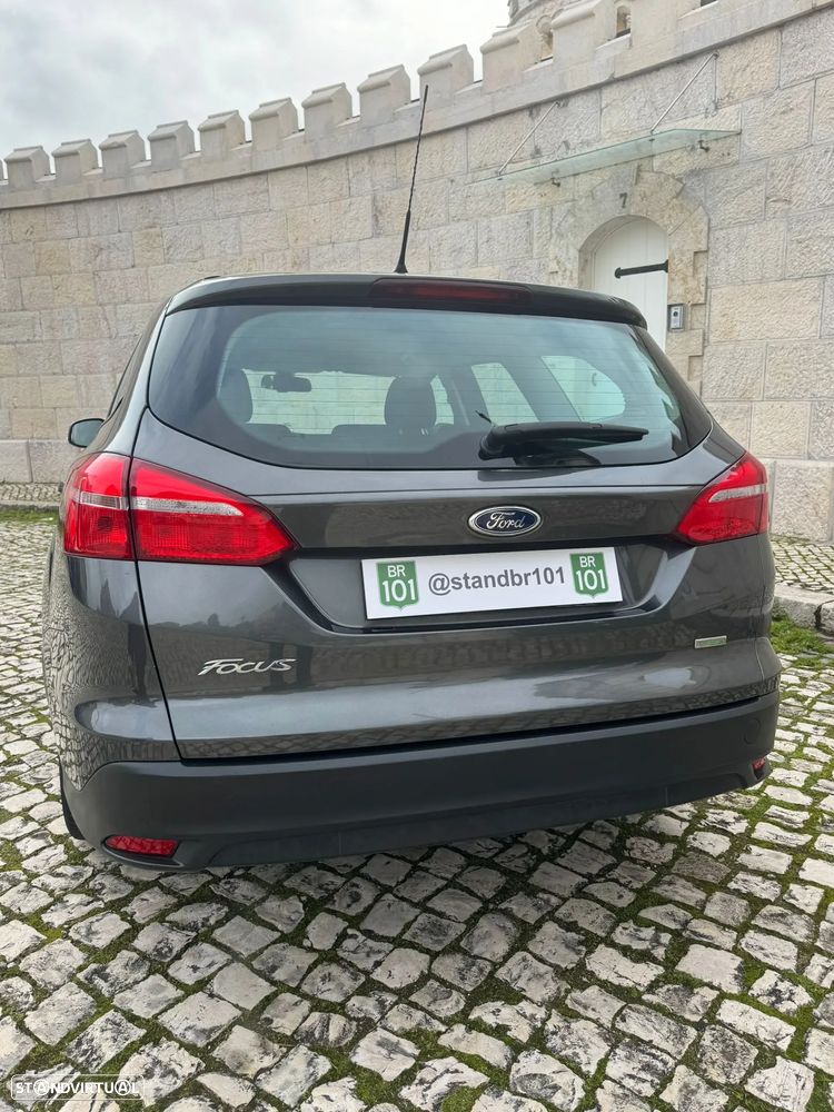 Ford Focus SW 1.0 EcoBoost S&S TREND - 3