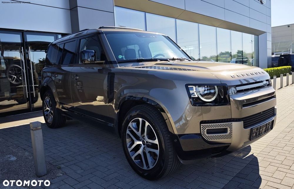 Land Rover Defender 3.0 D250 mHEV X-Dynamic SE, 2024
