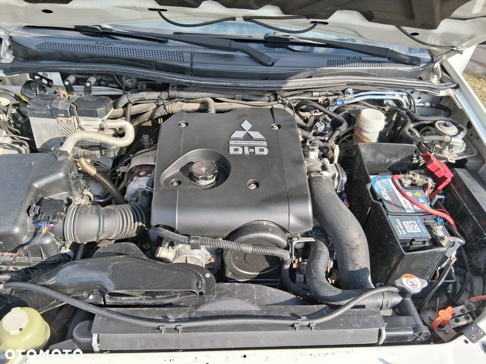 Mitsubishi L200 2.5 DID DC Intense - 22