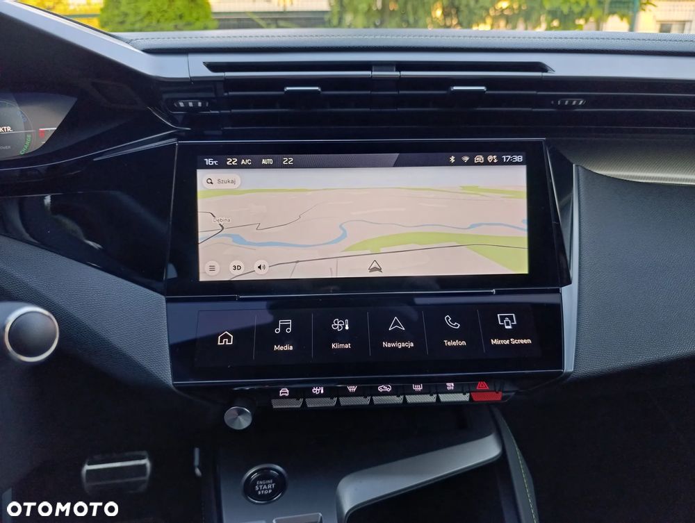 Peugeot 408 1.6 Plug-In Hybrid 180 GT EAT8 - 29