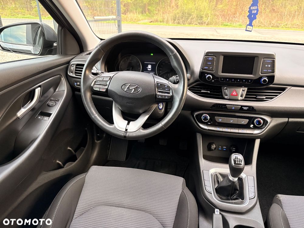 Hyundai i30 1.4 Trend - 22