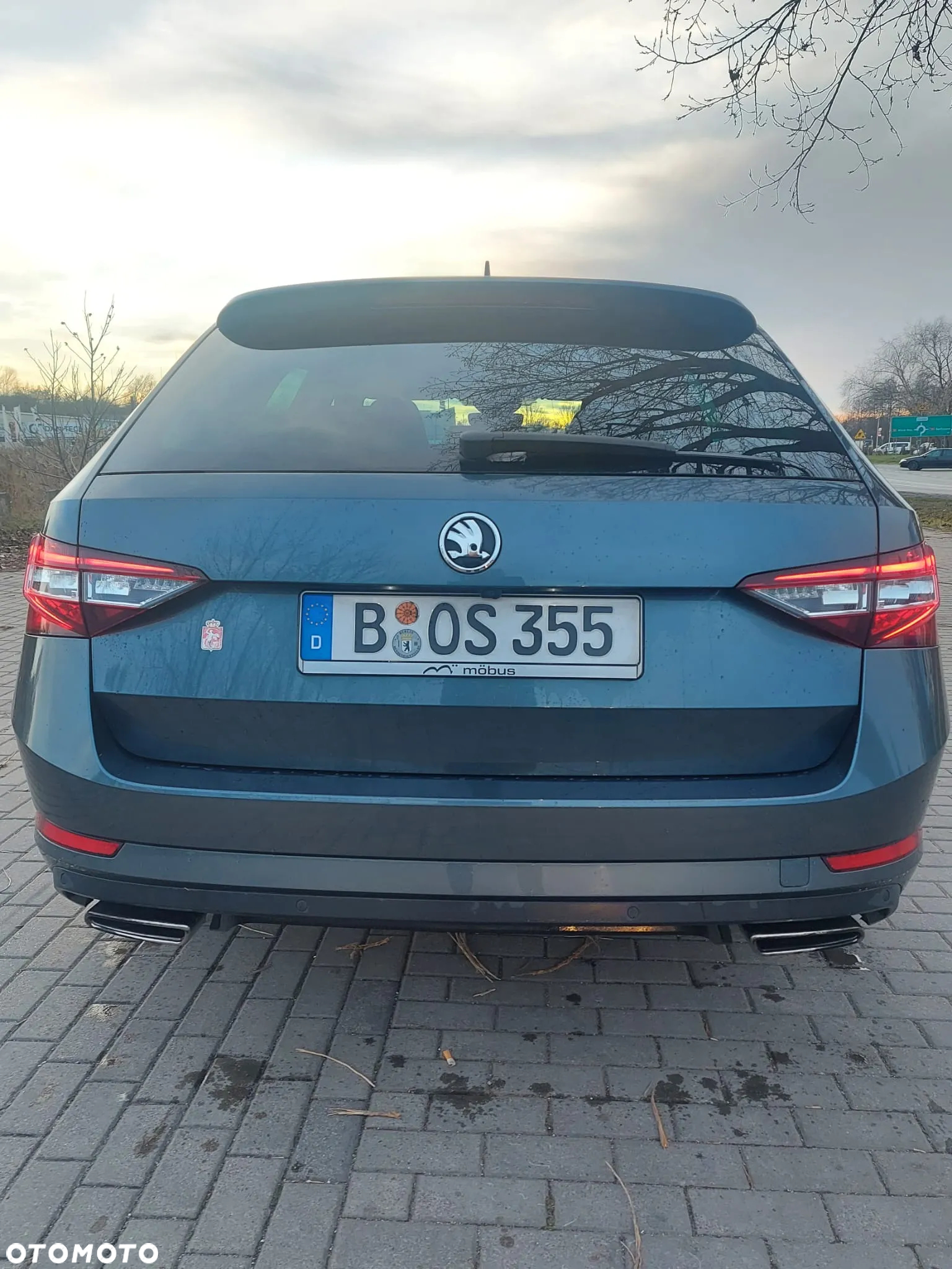 Skoda Superb Combi 2.0 TSI 4x4 DSG Ambition - 17