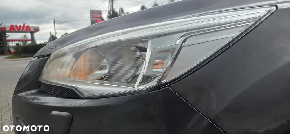 Ford Kuga 2.0 TDCi FWD Trend - 22