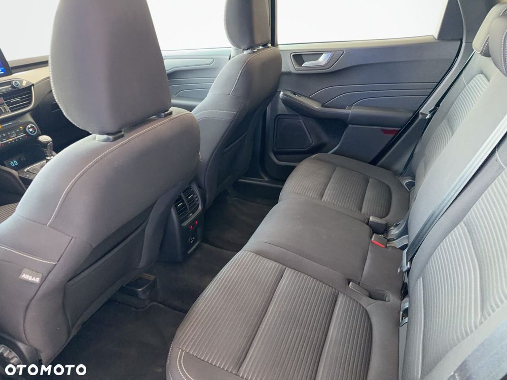 Ford Kuga - 13