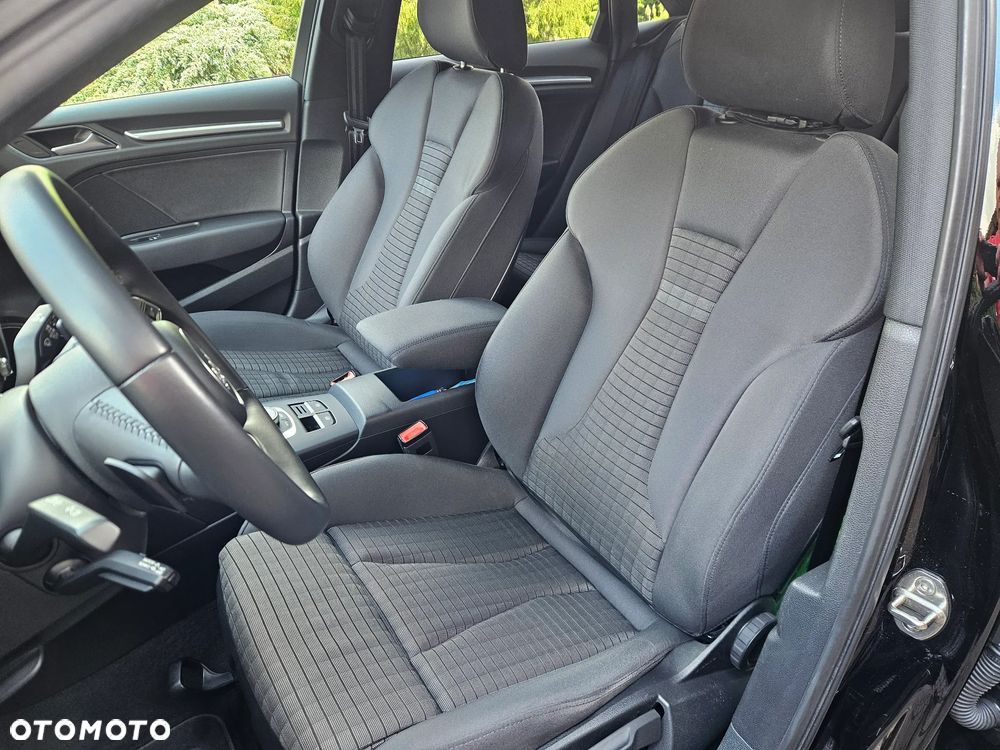 Audi A3 Limousine 35 TFSI Sport S tronic - 9