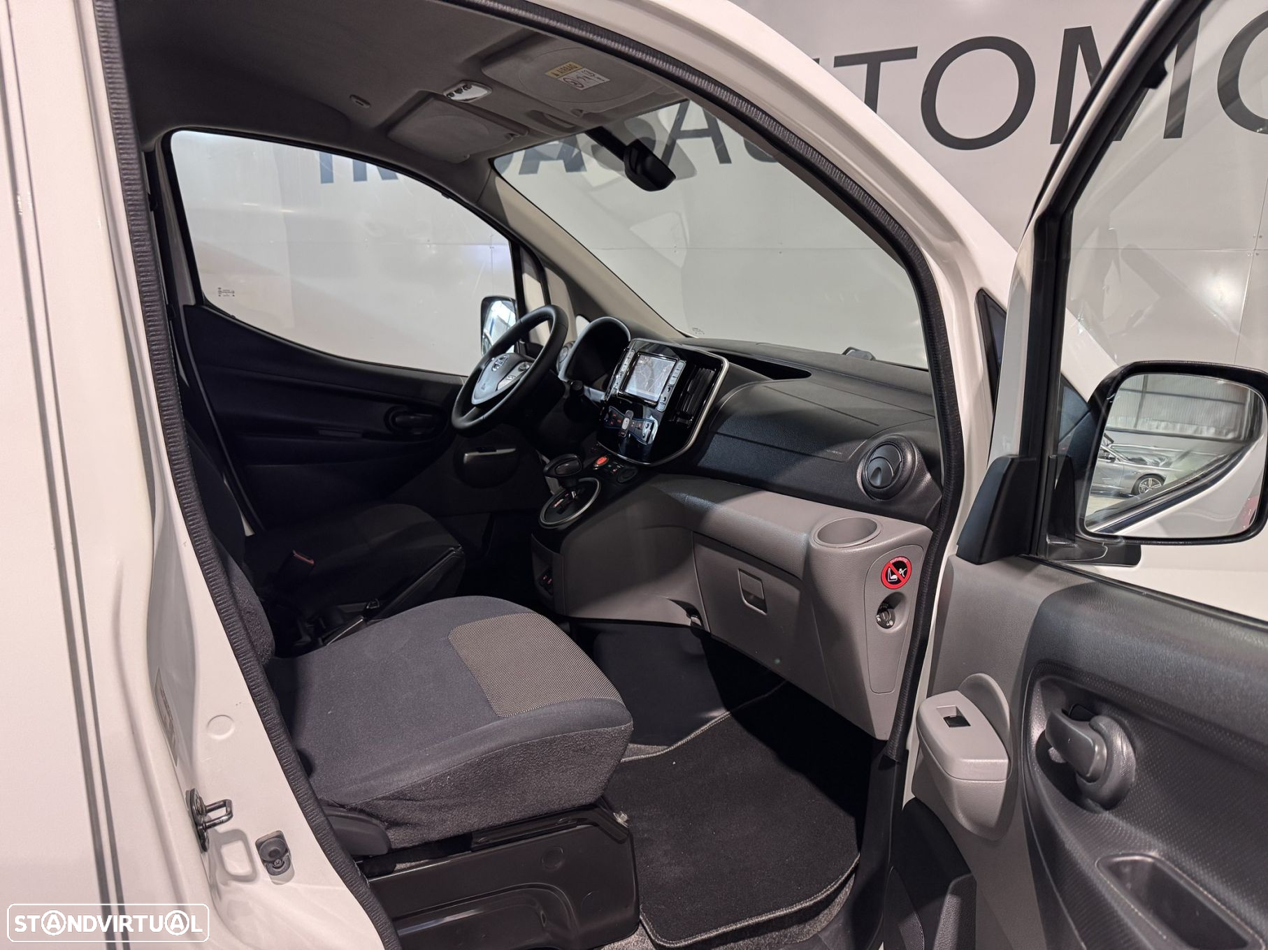 Nissan E-NV200 5p Premium Grelha - 36