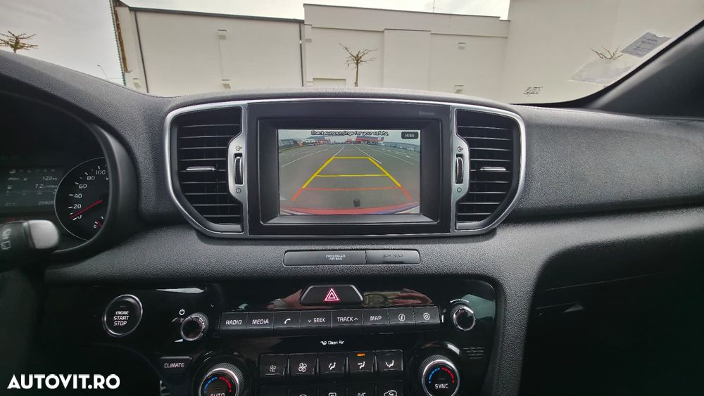 Kia Sportage 1.7 DSL MT 4x2 PREMIUM - 8