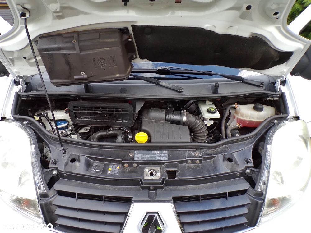 Renault TRAFIC LONG - 25