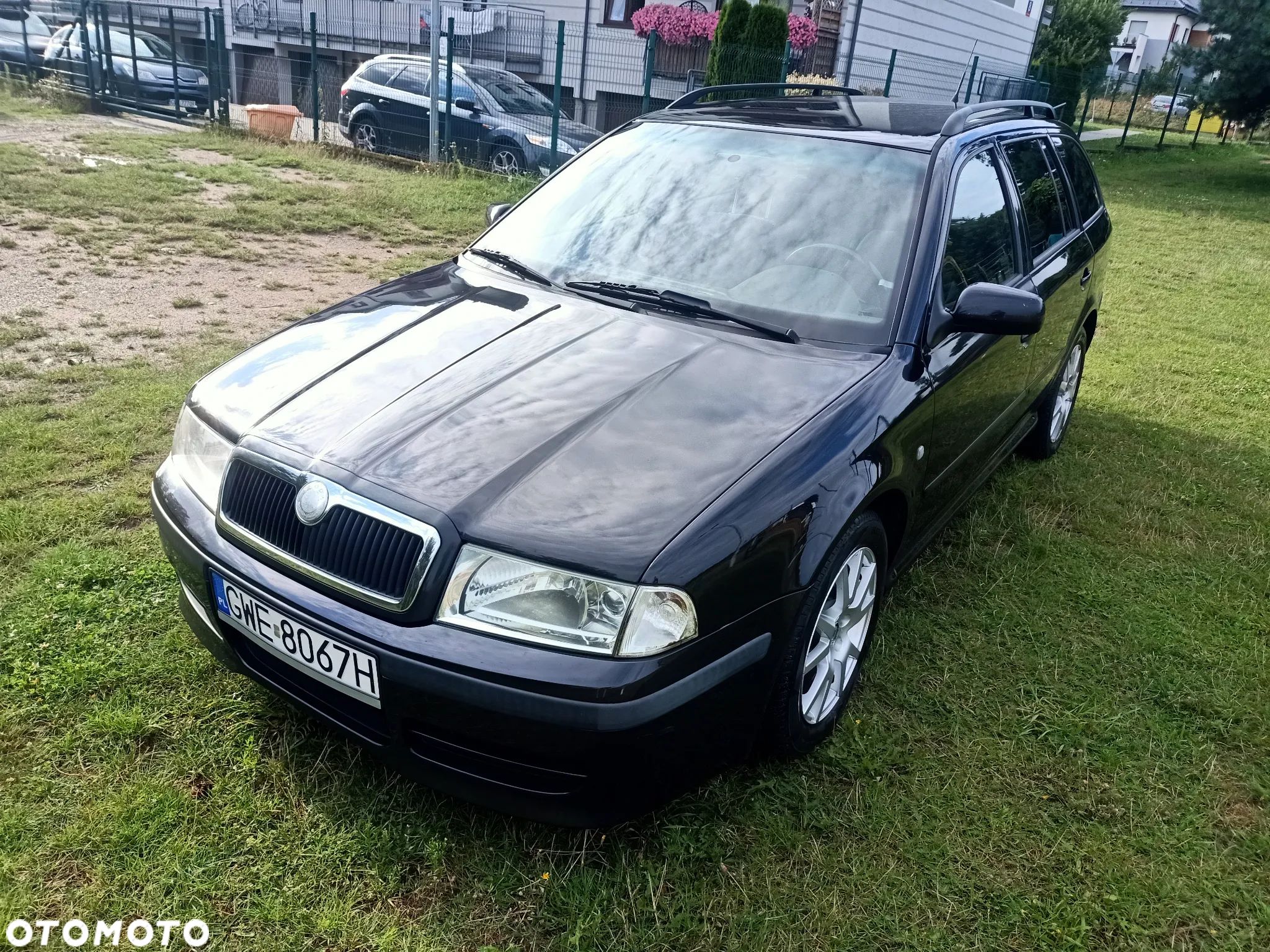 Skoda Octavia Combi 1.6 Ambiente - 1