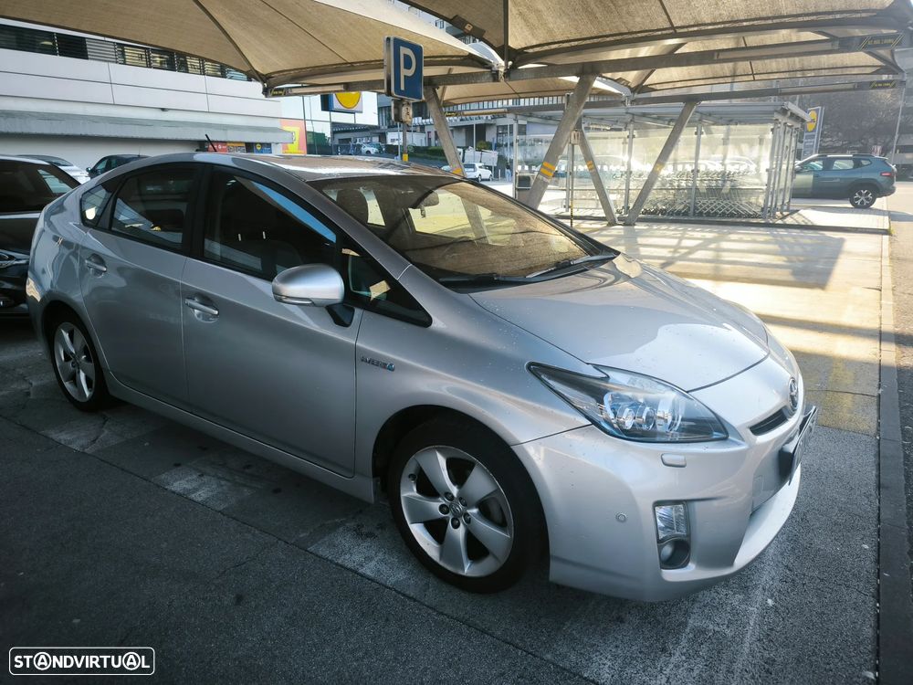 Toyota Prius 1.8 Premium+GPS - 1